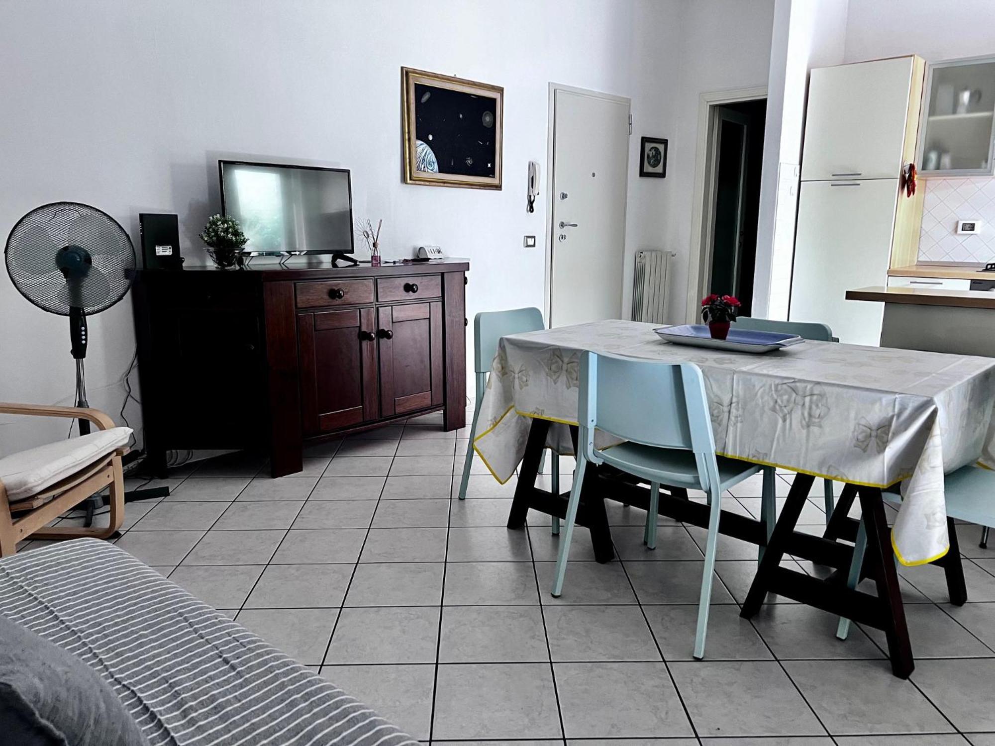 Apartment On The - *