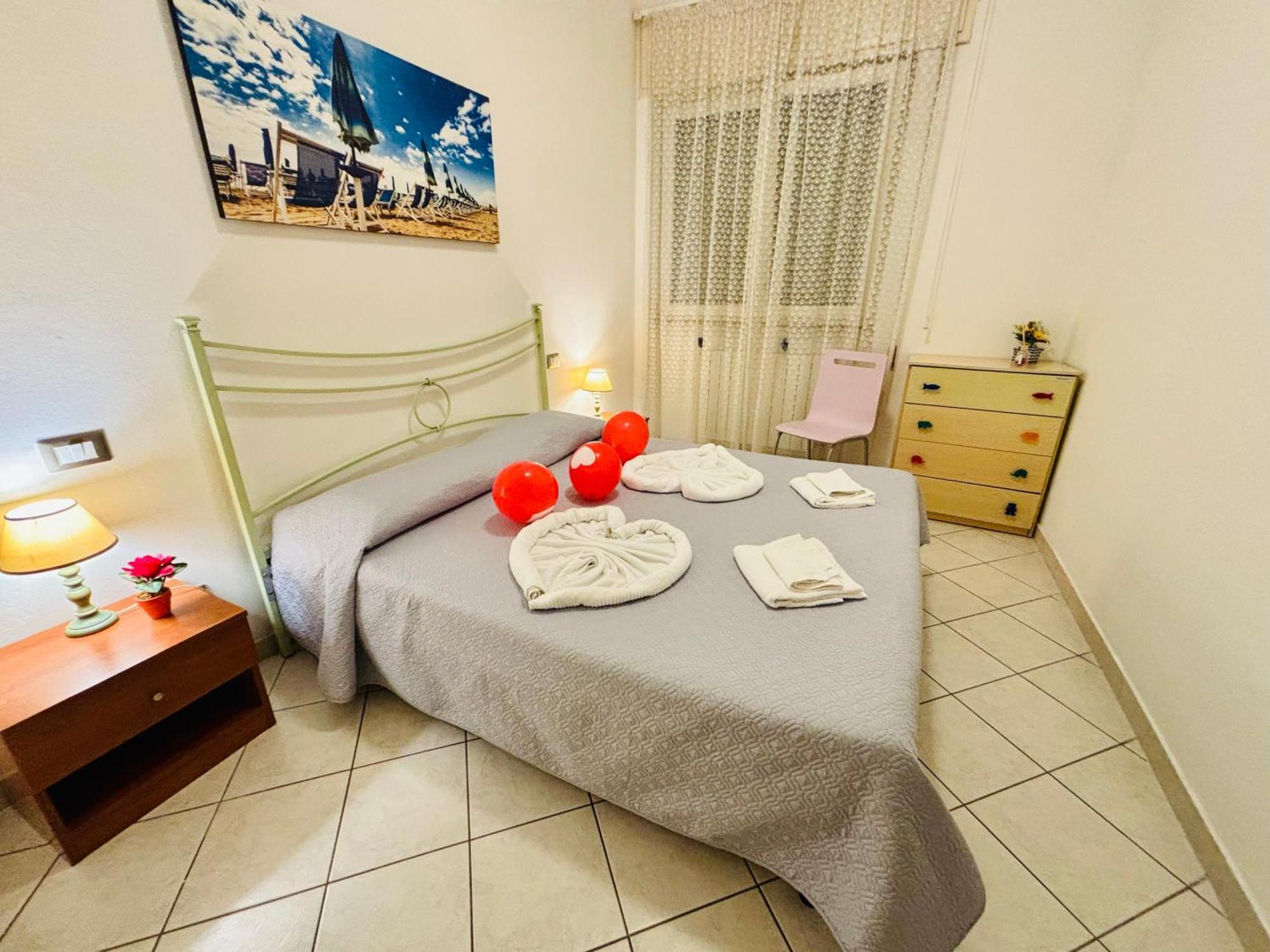 Apartment On The - *